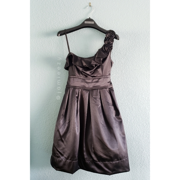 Appropriate Behavior Dresses & Skirts - Appropriate Behavior | Rosette One-Shoulder Dress